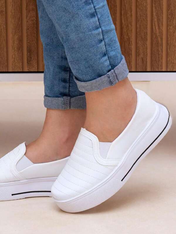 Tênis Slip On Casual Feminino Bordado Calça Fácil Feet Lover